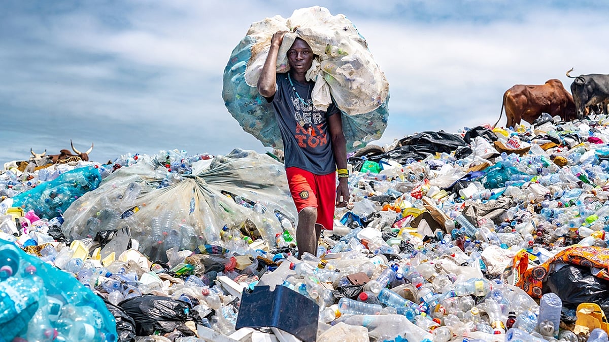 These heartbreaking photos of plastic pollution around the world hit hard