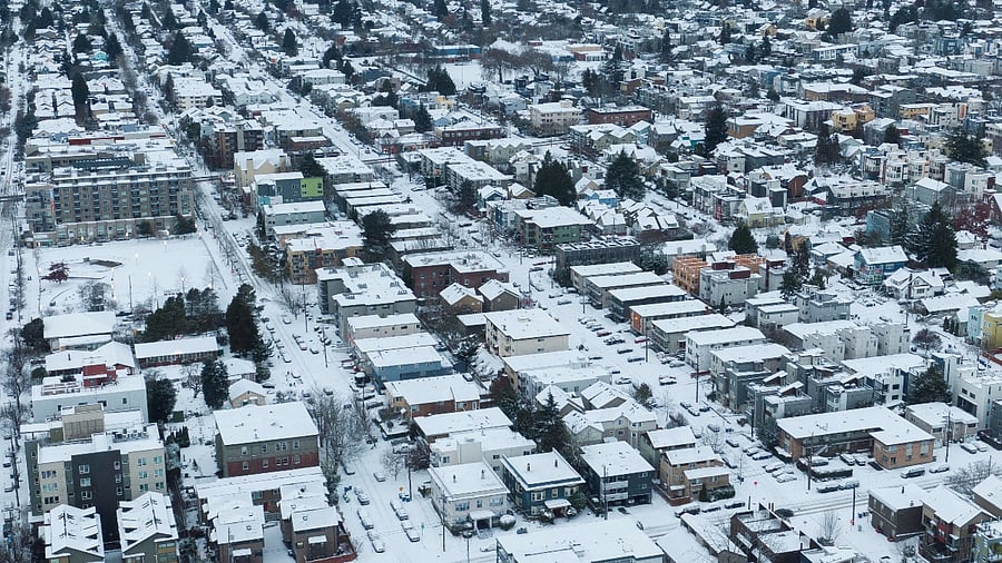 In Pics | Record-setting snow disrupts daily life in US