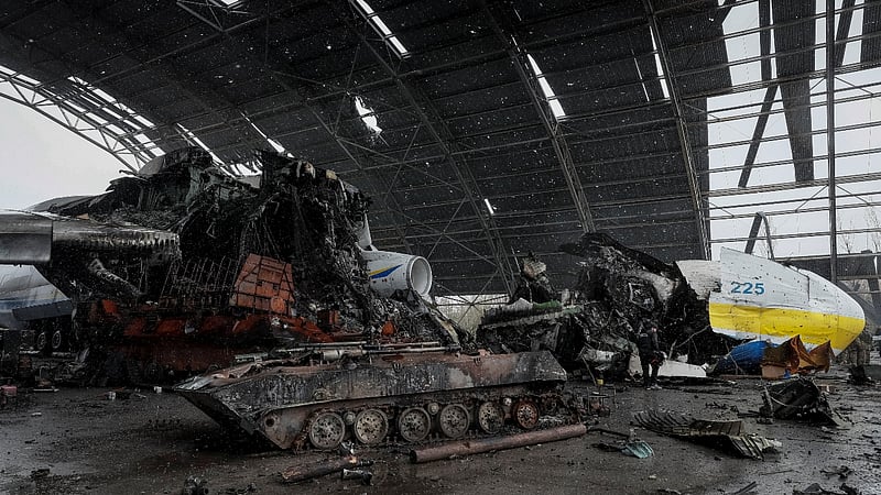 Russia destroys world's largest plane, Antonov An-225 Mriya, in Ukraine