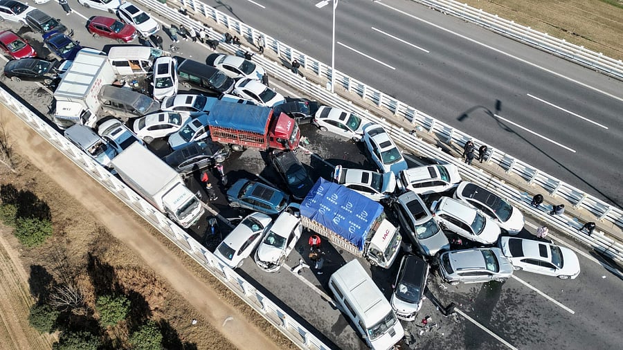 In Pics: Hundreds of cars pile up in China due to dense fog