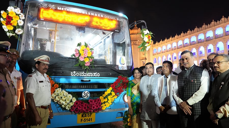 Gadkari unveils Bengaluru's first methanol-run buses; See Pics Credit: PTI Photo