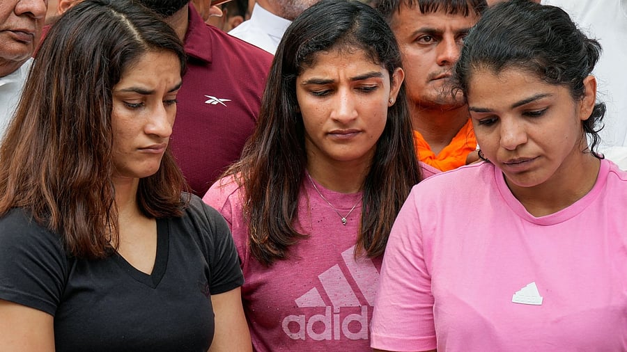 Wrestlers' protest at Jantar Mantar: From Neeraj Chopra to Sania Mirza, sports heroes lend their support