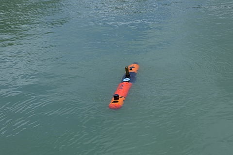 Autonomous Underwater Vehicle Neerakshi