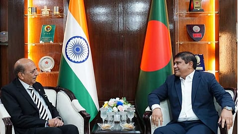 Alt="India's High Commissioner to Bangladesh Dinesh Trivedi with Bangladesh's Defence Advisor: AKM Shamsul Islam"