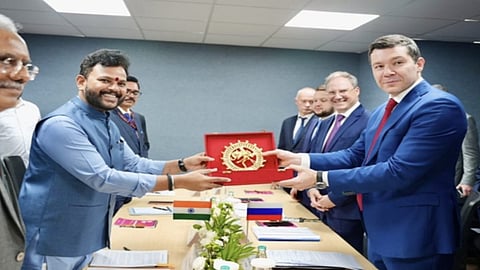 Alt="India's Aviation Minister: K.R.M. Naidu with Russia's Minister of Industry and Trade: Anton Alikhanov"