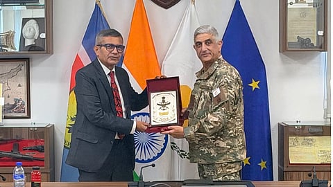 Alt="Defence Secretary Rajesh Kumar Singh meets Chief of National Guard of the Republic of Cyprus Lt Gen Emmanouel Theodorou"