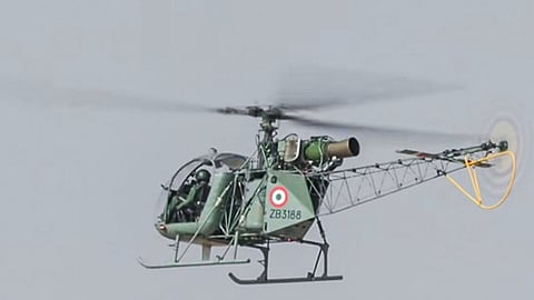 Alt="Cheetah Helicopter"