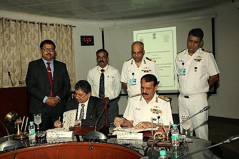 MoU signed between Indian Navy (IN) and the Directorate General of Shipping to facilitate transition of Indian Navy personnel, both serving and retired, into the Merchant Navy (Image: IN)