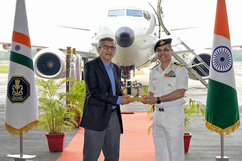 Ns Rajali Defence Secretary visits Indian Navy’s premier Naval Air Station INS Rajali