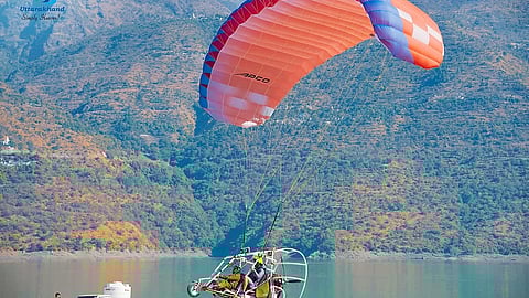 Adventure seekers of Dehradun, the glorious Tehri Acro Festival 2024 has begun & y'all are invited!