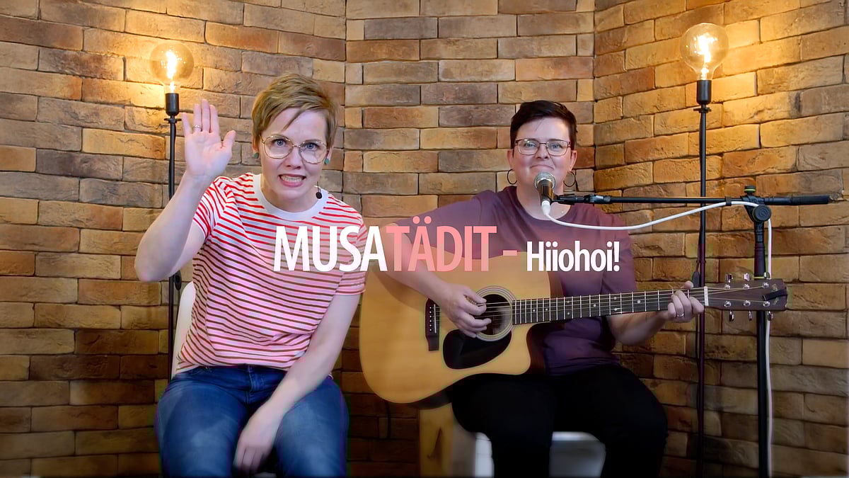 Musatädit-videosarjassa lauluna Hiiohoi!