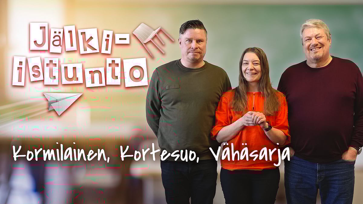 Jälki-istunto -podcastissa Ville Kormilainen, Katleena Kortesuo ja Juha Vähäsarja.