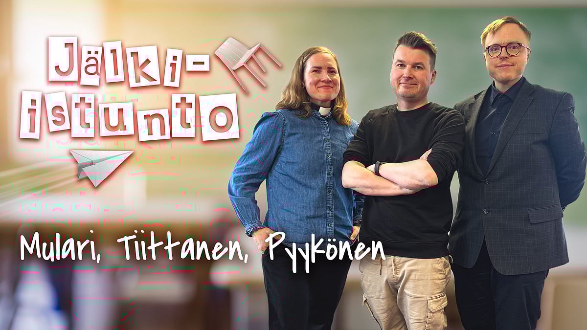 Jälki-istunto -podcastissa Marjut Mulari, Anssi Tiittanen ja Martti Pyykönen.