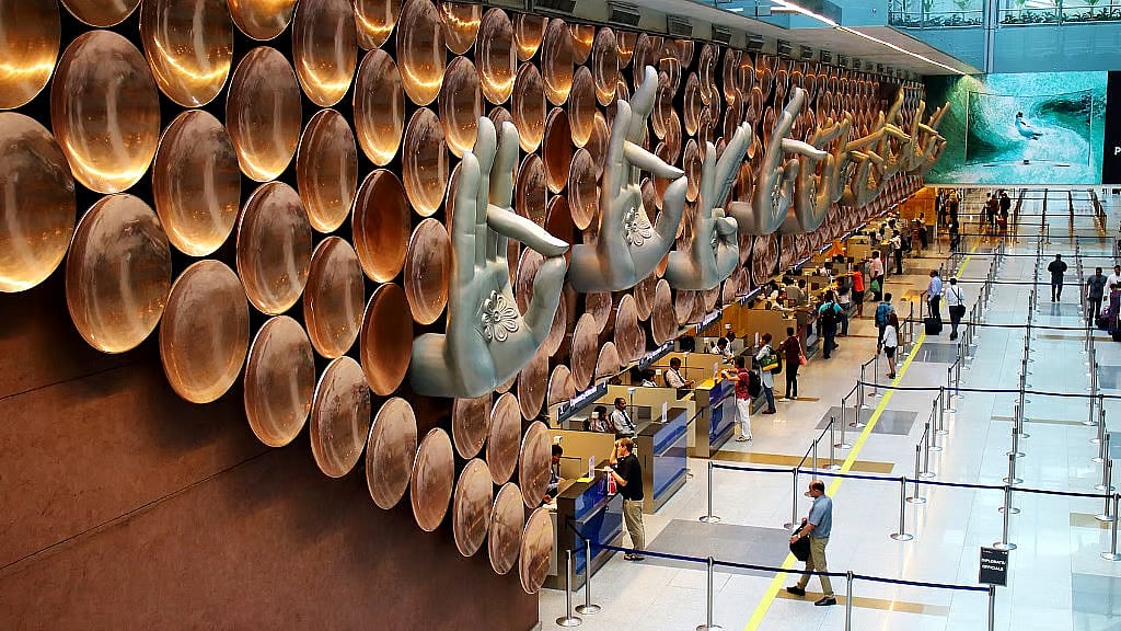 Delhi Airport Milestone: Ranks 7th Among World's Busiest Airports 2025
