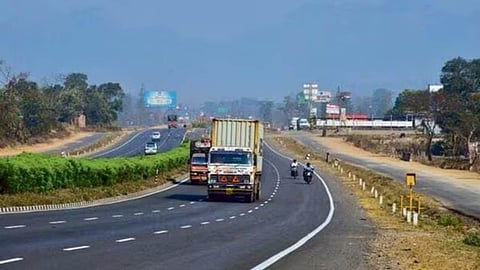  According to World Population Review India has the world's second largest road network at 63.72 lakh kilometres. Image: livemint.com  