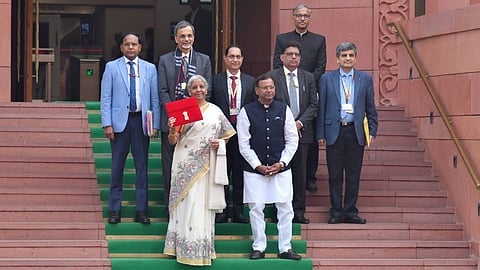 ബാങ്കിംഗ്, ഓഹരി വിപണി, നികുതി... വിവിധ മേഖലകളെ ബജറ്റ് എങ്ങനെ സ്വാധീനിക്കും?
