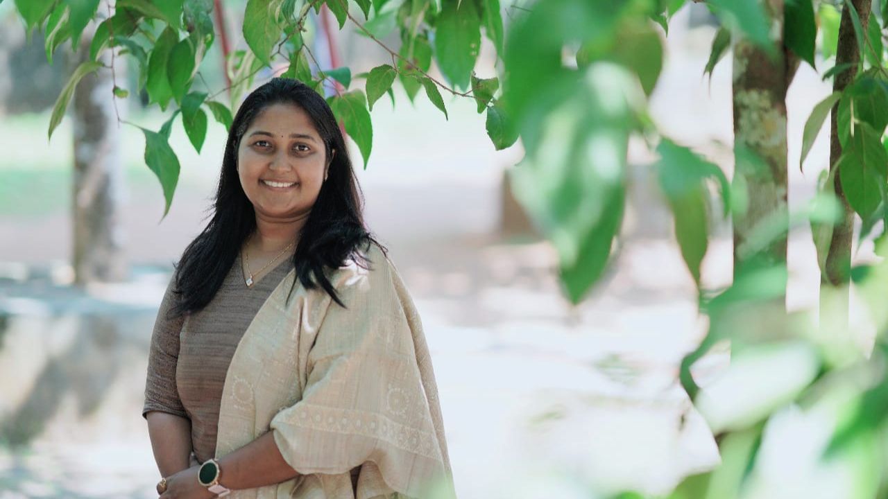 Minu Alias, social entre