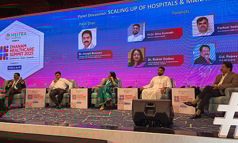 ധനം ഹെല്‍ത്ത്‌കെയര്‍ സമ്മിറ്റില്‍ നടന്ന പാനല്‍ ചര്‍ച്ചയില്‍ നിന്ന്