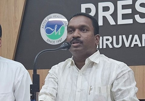 ഹില്‍ ഇന്റഗ്രേറ്റഡ് ഡെവലപ്പ്‌മെന്റ് ഫൗണ്ടേഷന്‍ (ഹില്‍ഡെഫ്) ജനറല്‍ സെക്രട്ടറി അശ്വന്ത് ഭാസ്‌കര്‍ പത്രസമ്മേളനത്തില്‍ സംസാരിക്കുന്നു.