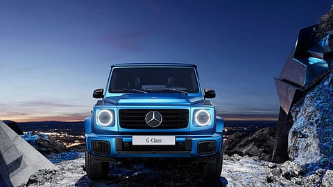 all-new G 580 with EQ Technology riding through a mountain