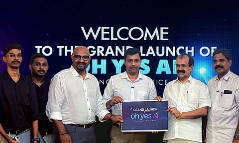 ജിഗ് വോക് ടെക്നോളജീസ് പ്രൈവറ്റ് ലിമിറ്റഡ് ഓ യെസ് എഐ വേര്‍ഷന്‍ ലോഗോ കേന്ദ്ര സഹമന്ത്രി ജോര്‍ജ് കുര്യന്‍ പുറത്തിറക്കുന്നു. മിലന്‍ മാത്യു, ടിഞ്ജു പത്മനാഭന്‍, അഡ്വ. ഷൈജു എന്നിവര്‍ സമീപം
