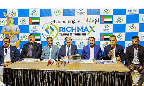 റിച്ച്മാക്‌സ് കമ്പനി പ്രതിനിധികള്‍ ദുബൈയില്‍ വാര്‍ത്താസമ്മേളനത്തില്‍ സംസാരിക്കുന്നു
