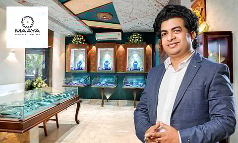  മനേഷ് കെ മോഹനന്‍, സ്ഥാപകന്‍ & മാനേജിംഗ് പാര്‍ട്ണര്‍,  മായ ഡിസൈനര്‍ ജൂവല്‍റി
