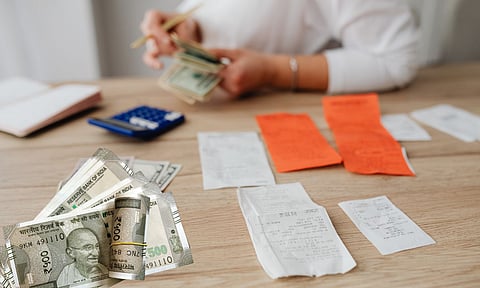 പുതിയ തൊഴില്‍ നിയമങ്ങള്‍ സ്വകാര്യ കമ്പനികളുടെ മൂന്നാംപാദ ഫലങ്ങളെ സ്വാധീനിച്ചു; ചെലവില്‍ വര്‍ധന, ലാഭത്തില്‍ ഇടിവ്