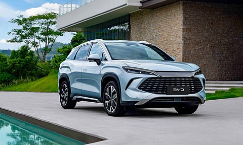 ബിവൈഡിക്ക് അടിതെറ്റുന്നു! ഉത്പാദനം കുത്തനെ കുറച്ചു, വില്പനയില്‍ വന്‍ ഇടിവ്; ചൈനീസ് വമ്പന് പിഴയ്ക്കുന്നതെവിടെ?