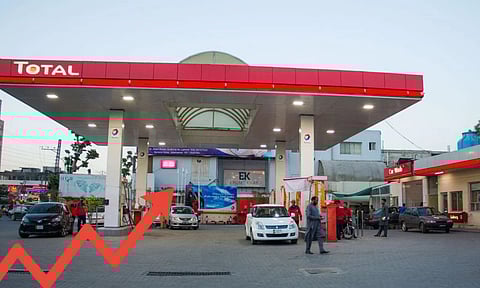 പെട്രോള്‍, ഡീസല്‍ വില ഒറ്റയടിക്ക് 55 രൂപ കൂട്ടി പാക്കിസ്ഥാന്‍; ഒരു ലിറ്റര്‍ വാങ്ങിയാല്‍ പോക്കറ്റ് കാലിയാകും