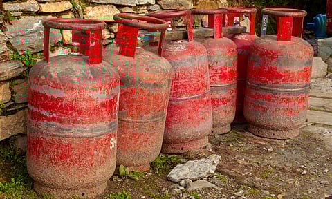 എല്‍പിജി പ്രതിസന്ധി കൂടുതല്‍ രൂക്ഷമാകും? ഖത്തറിലെ പ്ലാന്റ് സമുച്ചയത്തില്‍ ഇറാന്റെ വന്‍ ആക്രമണം