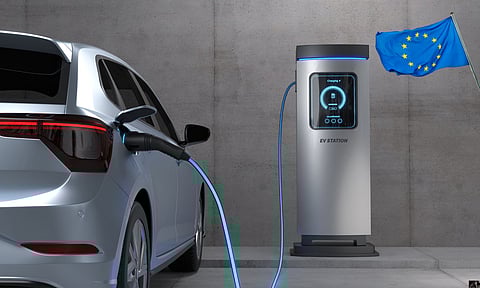 യൂറോപ്പിന് പെട്ടെന്നൊരു ഇവി ഭ്രമം! കൂട്ടത്തോടെ ഇവി വാങ്ങിക്കൂട്ടുന്നു; കണക്കുകള്‍ അമ്പരപ്പിക്കും!