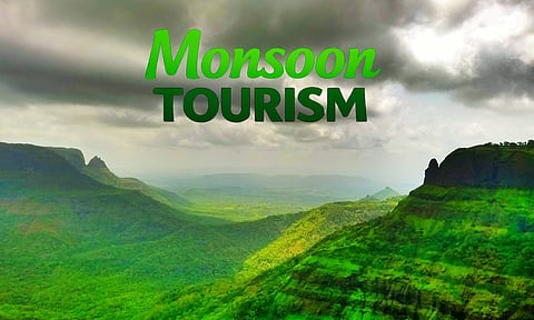 50% വരെ നിരക്കിളവ്, ആയുര്‍വേദ പാക്കേജുകള്‍; കേരളത്തിന്റെ മഴ കാണാന്‍ മണ്‍സൂണ്‍ സഞ്ചാരികളെത്തുമോ? പ്രതീക്ഷയോടെ ടൂറിസം മേഖല