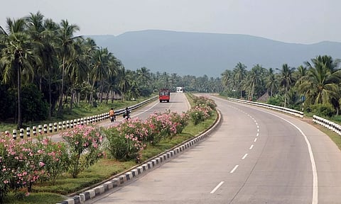 ബി.ഒ.ടി-ടോള്‍ പദ്ധതികള്‍ക്ക് വേഗത കൂടും, ദേശീയപാതാ പദ്ധതികളിൽ സ്വകാര്യ നിക്ഷേപം വർദ്ധിപ്പിക്കുന്നു, സമഗ്രമായ മാറ്റങ്ങൾക്ക് നീക്കം
