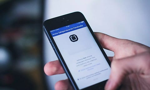 ഇന്ധന വില കുതിക്കുന്നു; ഊബര്‍, ഒല ടാക്‌സികള്‍ കുത്തനെ നിരക്കുയര്‍ത്തി