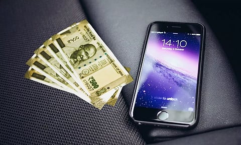 'നിങ്ങളുടെ ബാങ്ക് അക്കൗണ്ടുമായി ബന്ധിപ്പിച്ച മൊബൈല്‍ നമ്പര്‍ മാറിയോ?' തട്ടിപ്പില്‍ പെടരുതെന്ന് കേരള പോലീസ്