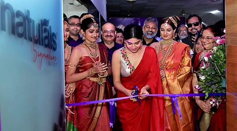 സൗന്ദര്യസംരക്ഷണത്തിന് പ്രൗഢികൂട്ടാന്‍ നാച്ചുറല്‍സ് സിഗ്നേച്ചര്‍ സലൂണ്‍