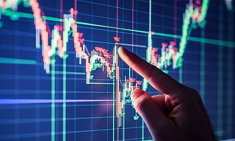 കുതിപ്പ് തുടര്‍ന്ന് ഓഹരി സൂചികകള്‍; അദാനി ട്രാന്‍സ്മിഷന്‍ ഇടിഞ്ഞു