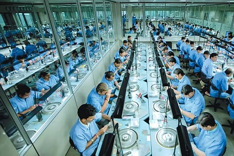 ധനം ഓൺലൈനിൽ ഇന്ന്