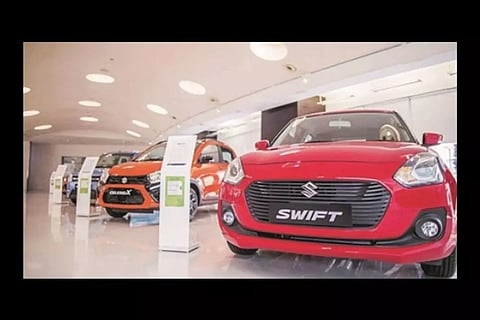 കാര്‍ വില്‍പ്പന കൂടിയെന്ന് നിര്‍മാതാക്കള്‍ സ്വിഫ്റ്റും ഗ്രാന്റ് ഐ 10 നും മുന്നില്‍