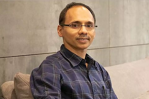 കോവിഡില്‍ വികെസിക്ക് സംഭവിച്ചതെന്ത്? പുതിയ തിരിച്ചറിവുകളെ കുറിച്ച്  വി നൗഷാദ്