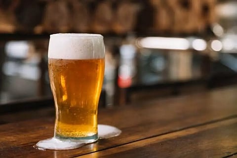 'മദ്യത്തെ തൊടാതെ ടൂവീലര്‍ നികുതി കൂട്ടിയത് ദുരൂഹം':   പ്രതിഷേധം വ്യാപകം