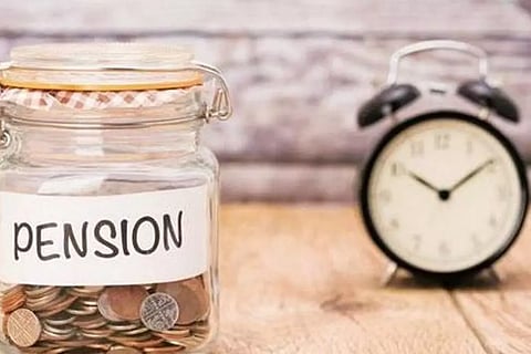 ക്ഷേമപെന്‍ഷനുകള്‍   100 രൂപ കൂട്ടി