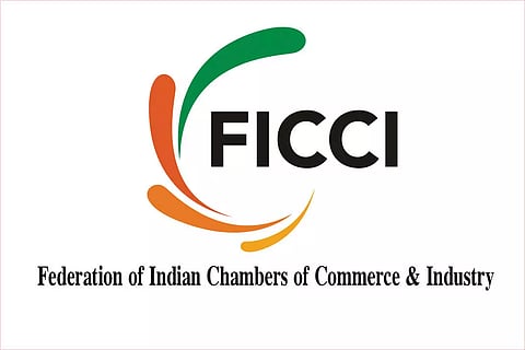 നിയമങ്ങളുടെ അനാവശ്യ  കുരുക്കില്‍ കമ്പനികള്‍  വലയുന്നുവെന്ന് ഫിക്കി