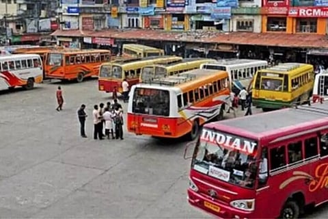 നഷ്ടമേറുന്നു;അഞ്ചു കൊല്ലത്തിനിടെ 4000 ബസുകള്‍ സര്‍വീസ് നിര്‍ത്തി
