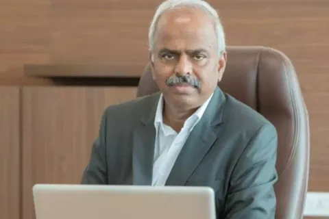 കുഗ്രാമത്തില്‍ നിന്നെത്തി കോടീശ്വരനായ ഡോ. എ. വേലുമണിയുടെ കഥ വായിക്കാം