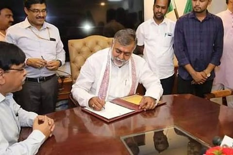 കശ്മീര്‍ വീണ്ടും സഞ്ചാരികളുടെ  സ്വര്‍ഗ്ഗമാകും: പ്രഹ്ലാദ് പട്ടേല്‍