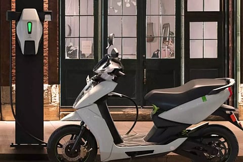 പെട്രോൾ വില മറന്നേക്കൂ; ആതറിന്റെ സ്മാർട്ട് ഇലക്ട്രിക് സ്‌കൂട്ടര്‍ വിപണിയിലെത്തി