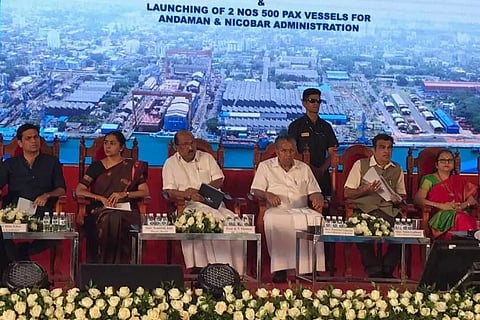 ഷിപ്പിംഗ് മേഖലക്കാവശ്യം വൻ മൂലധന നിക്ഷേപം: നിതിൻ ഗഡ്‌കരി 