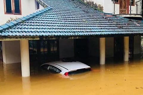 വെള്ളത്തിലായ വാഹനത്തിന് ഇൻഷുറൻസ് ലഭിക്കുമോ? അറിയേണ്ടതെല്ലാം